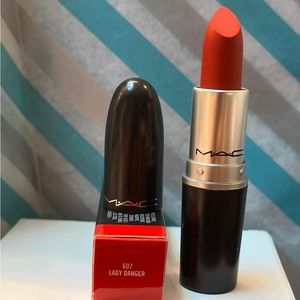 MAC MATTE LIPSTICK LADY DANGER 607